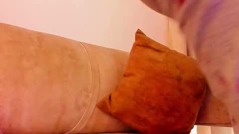 LAURA SOE online show from 13, 1, 2026