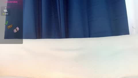 Snapshot of laura_sweet7 chatting on 29, 10, 2025 Laura online show from 29, 10, 2025