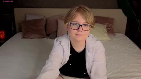 Laura online show from 9, 2, 2026