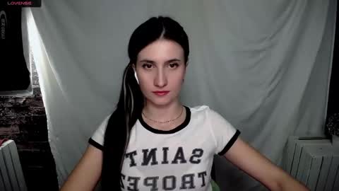 Snapshot of lauradre_ chatting on 19, 1, 2025 Laura online show from 19, 1, 2025