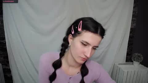 Snapshot of lauradre_ chatting on 20, 2, 2025 Laura online show from 20, 2, 2025