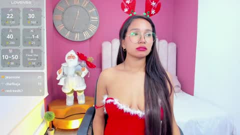 Laura Glowing online show from 31, 12, 2024