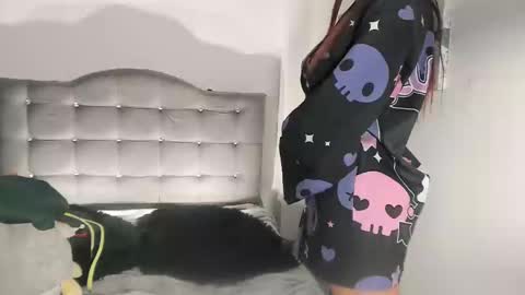 lauraohana online show from 3, 12, 2024