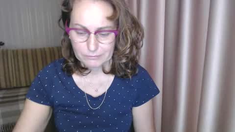 Lauraoven1 online show from 21, 12, 2024