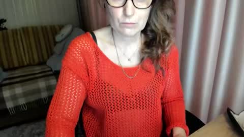 Lauraoven1 online show from 9, 2, 2026