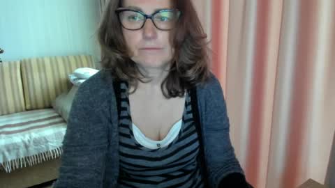 Lauraoven1 online show from 12, 5, 2026