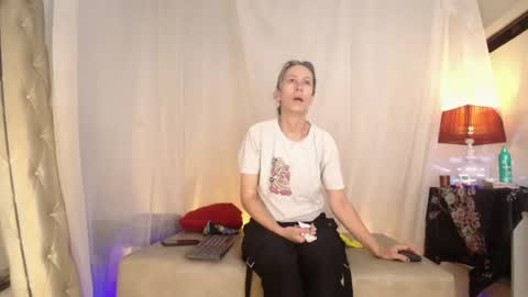 Snapshot of laurasofia45 chatting on 19, 6, 2026 Laura Sofia online show from 19, 6, 2026