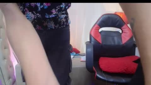 Snapshot of laurasofia45 chatting on 8, 7, 2026 Laura Sofia online show from 8, 7, 2026