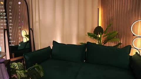  Laura  online show from 29, 3, 2026