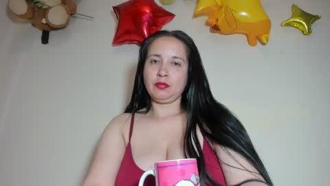 Snapshot of laureen777 chatting on 2, 3, 2025 laureen777 online show from 2, 3, 2025