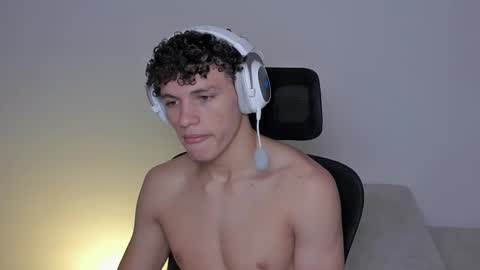 Snapshot of laureent__ chatting on 10, 9, 2025 Laureent online show from 10, 9, 2025