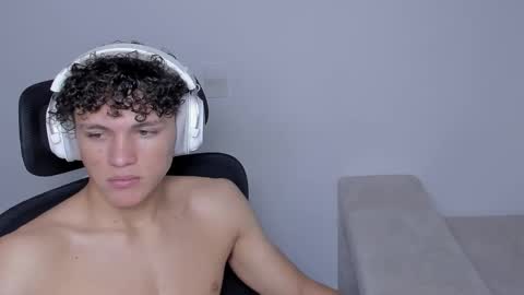 Snapshot of laureent__ chatting on 17, 9, 2025 Laureent online show from 17, 9, 2025