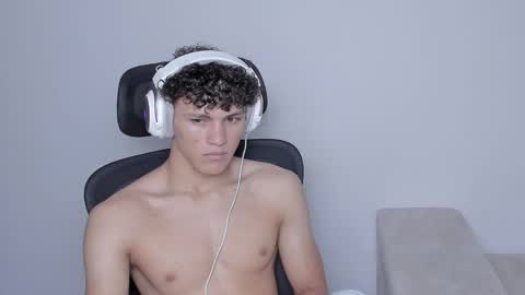 Snapshot of laureent__ chatting on 23, 9, 2025 Laureent online show from 23, 9, 2025