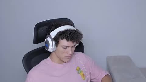 Snapshot of laureent__ chatting on 4, 10, 2025 Laureent online show from 4, 10, 2025