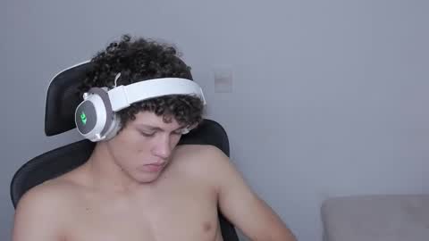 Snapshot of laureent__ chatting on 11, 10, 2025 Laureent online show from 11, 10, 2025