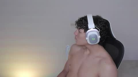 Snapshot of laureent__ chatting on 19, 10, 2025 Laureent online show from 19, 10, 2025