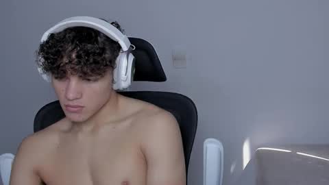 Snapshot of laureent__ chatting on 29, 10, 2025 Laureent online show from 29, 10, 2025