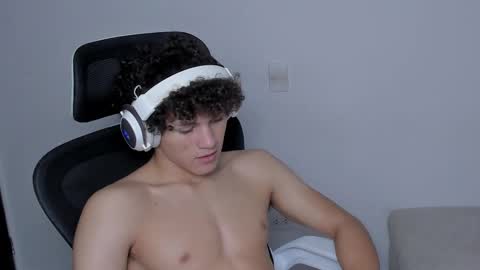 Snapshot of laureent__ chatting on 30, 10, 2025 Laureent online show from 30, 10, 2025