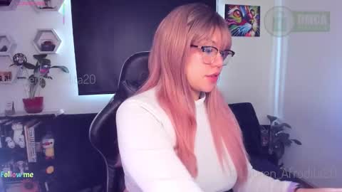 Snapshot of lauren_afrodita chatting on 23, 11, 2025 Im Lauren independent model online show from 23, 11, 2025