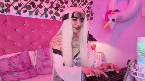 Lauren evans9 online show from 10, 4, 2026