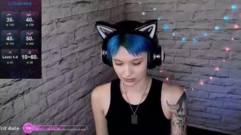 Snapshot of lauren_raquel chatting on 25, 10, 2025 Eva online show from 25, 10, 2025