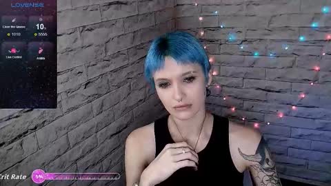 Snapshot of lauren_raquel chatting on 28, 10, 2025 Eva online show from 28, 10, 2025