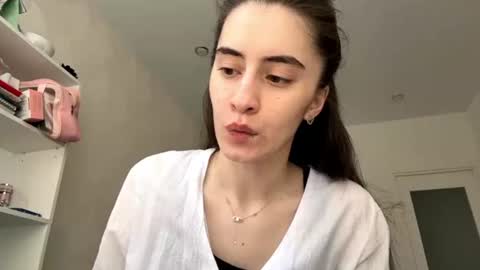 laurenadupuy online show from 13, 6, 2026