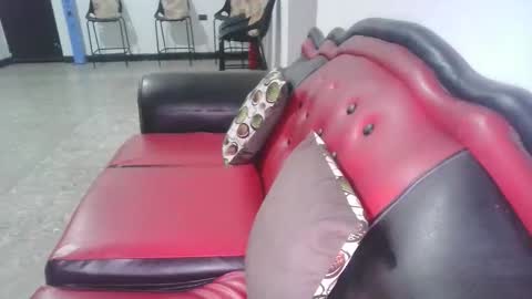 laurenhot94 online show from 1, 11, 2025