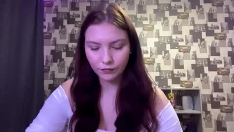 Snapshot of laurenjungling chatting on 24, 9, 2025 Hannah online show from 24, 9, 2025