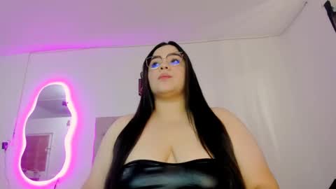 laurenlaine online show from 2, 2, 2025