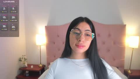 laurenn_smitth online show from 10, 2, 2025