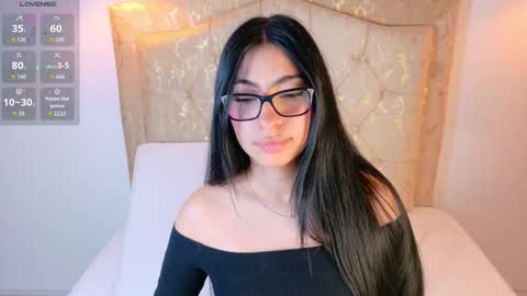 laurenn_smitth online show from 16, 3, 2026