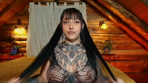 Lauren and Cristopher online show from 18, 4, 2026