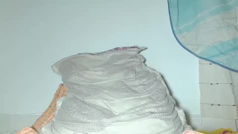 LAUREN SMITH online show from 21, 2, 2025