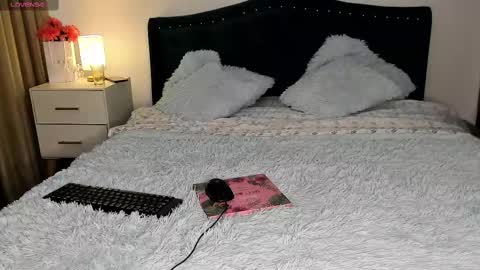 daniela angel     online show from 15, 2, 2025