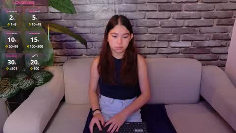 Snapshot of laurent_scott chatting on 18, 12, 2025 Hanna online show from 18, 12, 2025