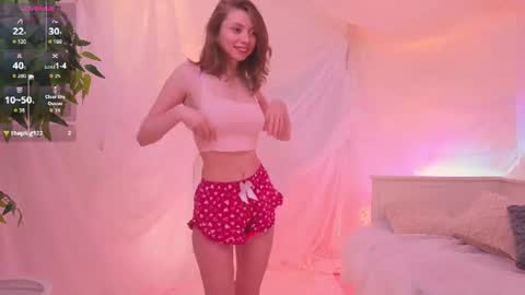 Hello everyone my name is flora Im 18 years old Im sociable and cheerful online show from 9, 8, 2026