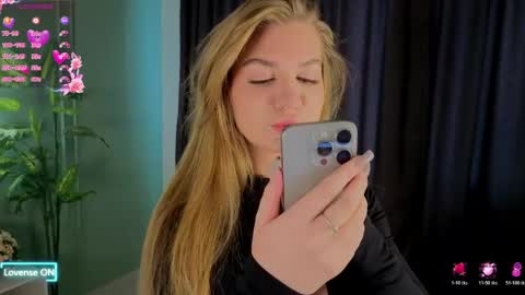 Laura online show from 22, 3, 2026