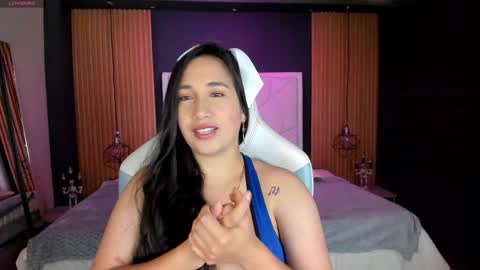 Lau Roberts online show from 8, 10, 2025