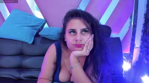  LaurynJeffers  online show from 11, 4, 2026