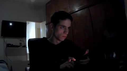 Snapshot of lauti_twink chatting on 9, 6, 2026 Lautaro online show from 9, 6, 2026
