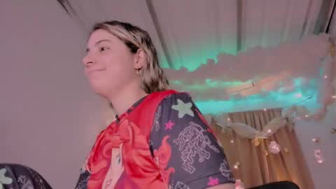 Lauu G online show from 21, 12, 2024