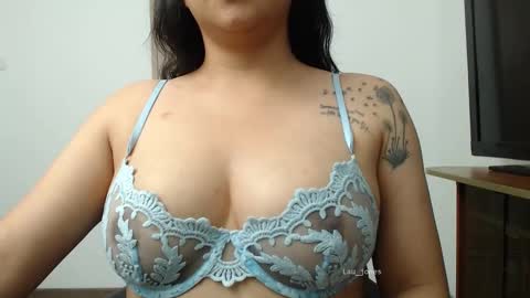 Laura online show from 26, 11, 2025