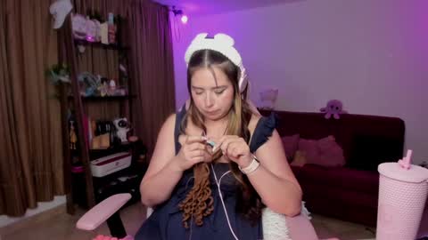          online show from 21, 1, 2025