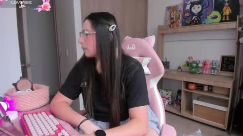          online show from 14, 4, 2026