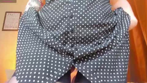 Snapshot of lavender_tender chatting on 29, 4, 2026 Lav online show from 29, 4, 2026