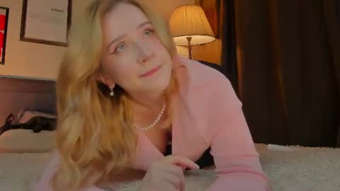 Snapshot of lavender_tender chatting on 24, 6, 2026 Lav online show from 24, 6, 2026