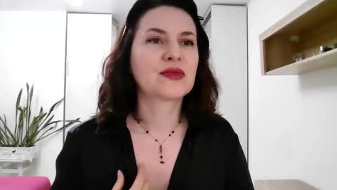 Diana  online show from 15, 10, 2025