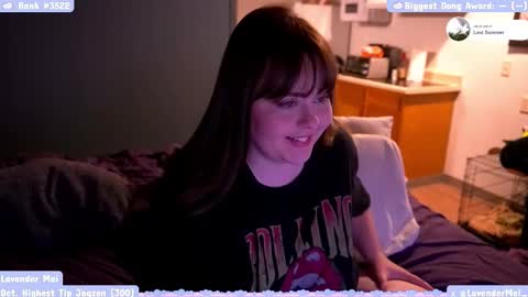 Snapshot of lavendermei chatting on 27, 10, 2025 LavenderMei online show from 27, 10, 2025