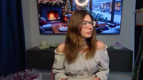 Snapshot of laveniadevoss chatting on 28, 11, 2025 Gloria online show from 28, 11, 2025